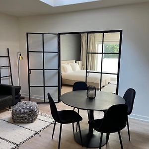 Unique Luxury Apartment With Cosy Garden!